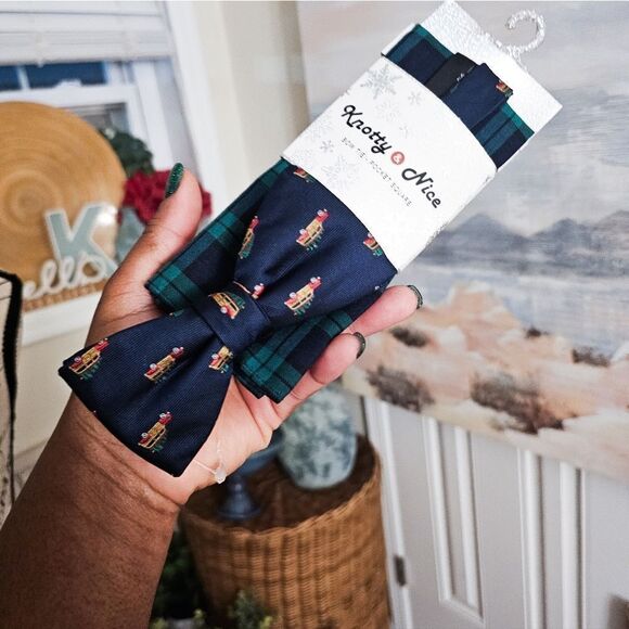 New Knotty & Nice Pre-tied Sedan Carrying Xmas Tree Neck Tie W. Matching Pocket - Picture 7 of 11